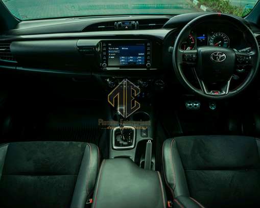 2022 Toyota Hilux GR SPORT image 5