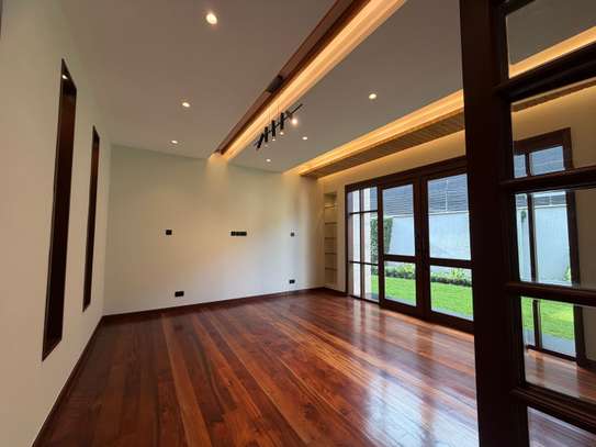 4 Bed House with En Suite in Runda image 9