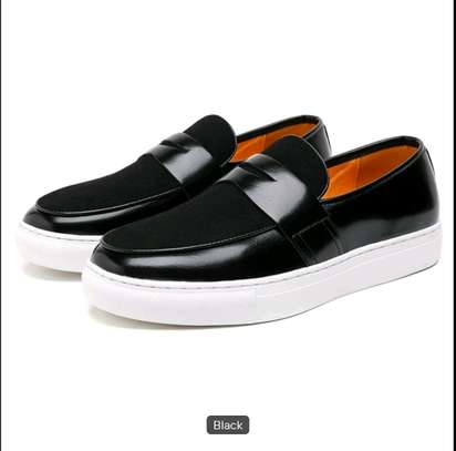 Royal tussle shoe image 3