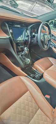 Toyota Harrier white 2018 Beige interior image 4