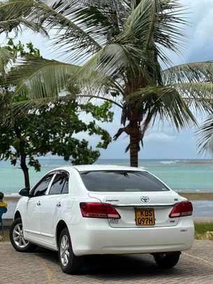 Toyota Premio image 7