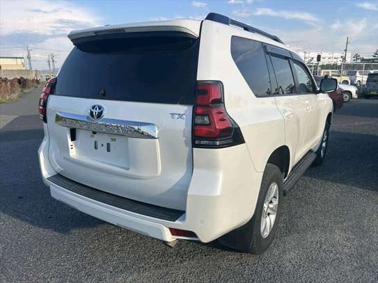LANDCRUISER PRADO,2019,PETROL image 10