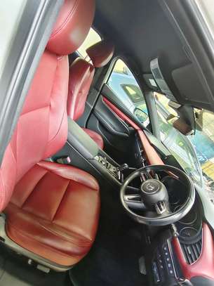 MAZDA 3,2019,1800CC,(WE ACCEPT HIRE PURCHASE) image 8