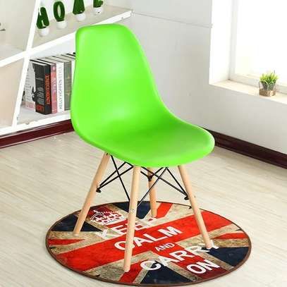 Modern Eames Plastic Dining Chair image 2