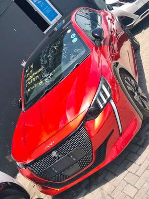 Peugeot 208 image 4