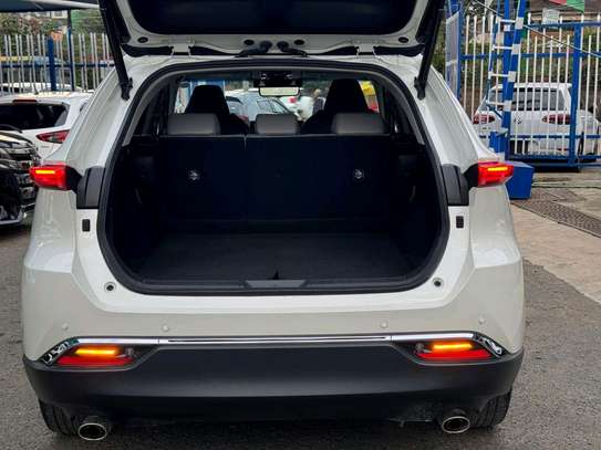 2020 Toyota harrier image 2