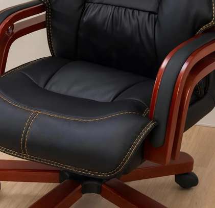 Director’s Executive Office Seat image 11
