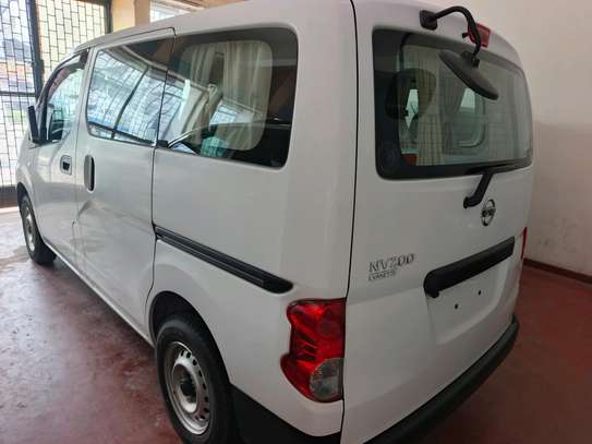 Nissan NV200 image 5