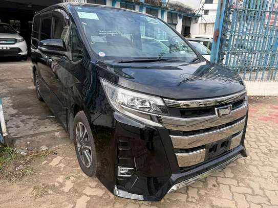 Toyota Noah black wxb 2019 2WD image 2