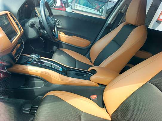 Honda vezel grey image 8