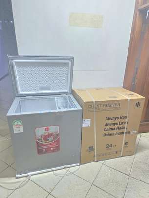 Daiwa Chest Freezer 24L Silver High Efficiency image 2