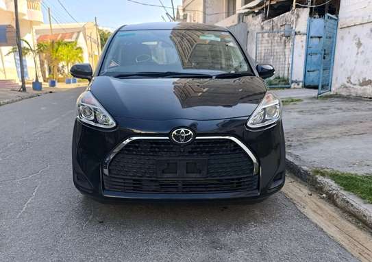Toyota sienta normal 2020 model image 5