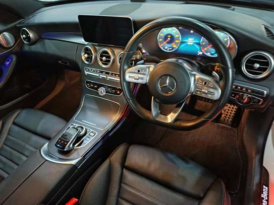 Mercedes Benz C200 2019 image 12