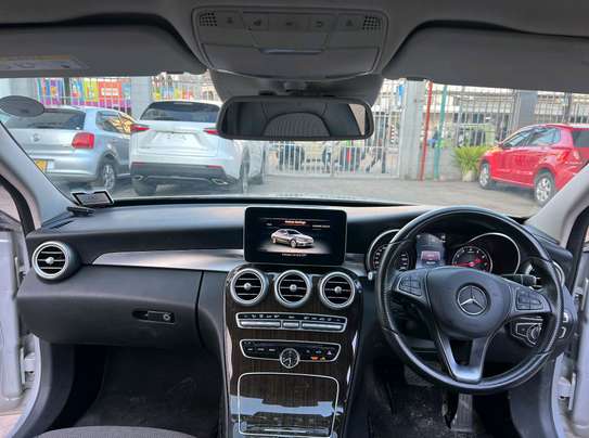 mercedes c200 slightly used kdm image 7
