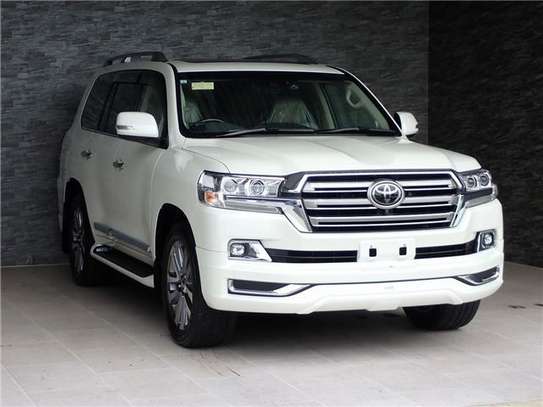 2021 TOYOTA LAND CRUISER ZX image 12