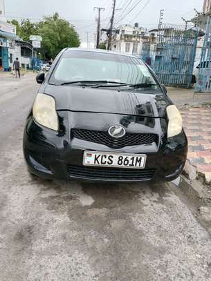 Toyota vitz image 3