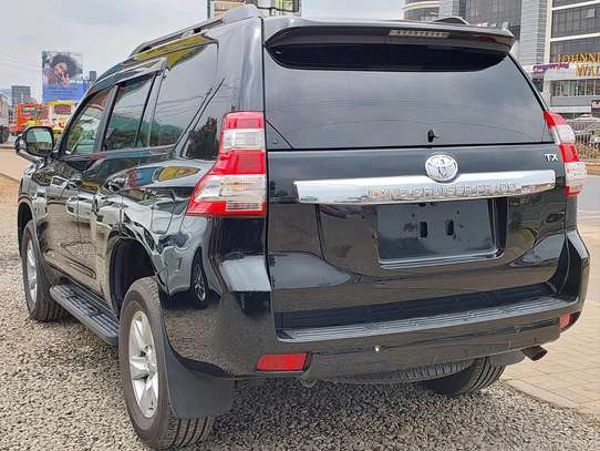 Toyota Land cruiser prado TX 2018 model Black color. image 3