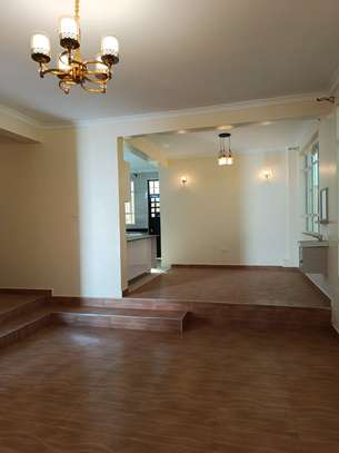 4 Bedrooms massionate House in Kamakis Bypass image 3
