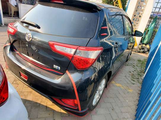 Toyota vitz hybrid image 2