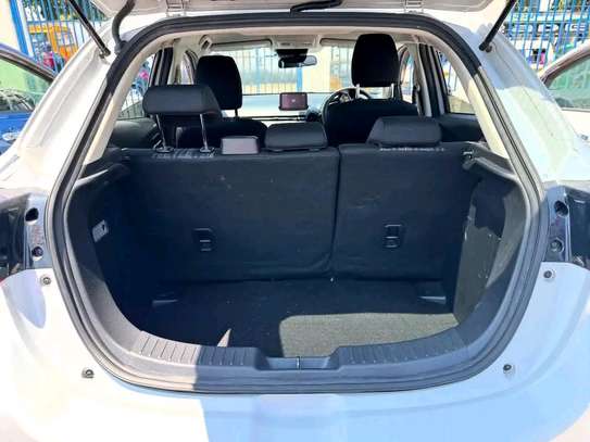 Mazda 2 Silver Hatchback Compact Efficient City Car image 7