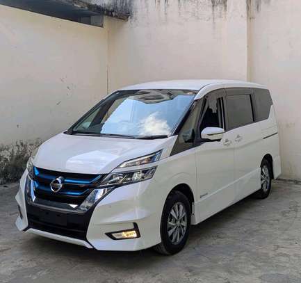 Nissan Serena epower White 2018 image 5