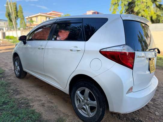 Toyota Ractis 2012 image 6