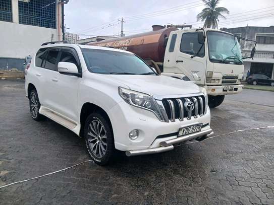 TOYOTA LANDCRUISER PRADO TX DIESEL 2017MODEL SUNROOF image 2