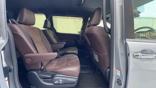Toyota Esquire Hybrid Silver 2018 image 5