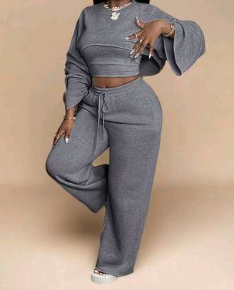 Sweatsuit image 3