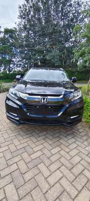 Honda vazel hybrid 1500cc fully loaded black color 2018. image 6