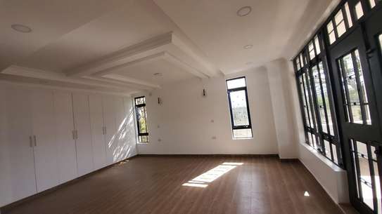 Amazing 5 BR House plus Dsq in Ongata Rongai image 5