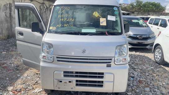 Suzuki every 2018model image 3