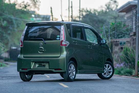 Nissan Dayz Highway Star,2018,Petrol,650cc,HID,Fog,Alloys image 7