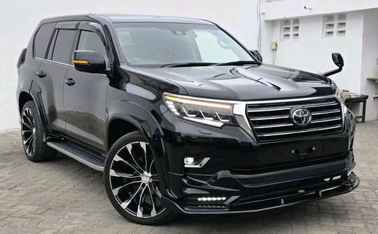 TOYOTA LANDCRUISER PRADO TX.L 2019MODEL SUNROOF DIESEL image 12