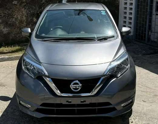 Nissan Note premium image 3
