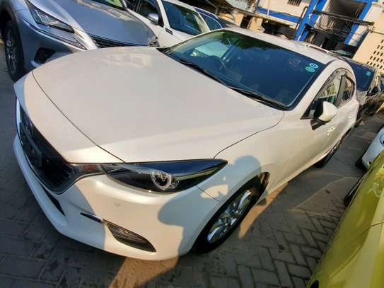 Mazda axela hatback petrol image 2