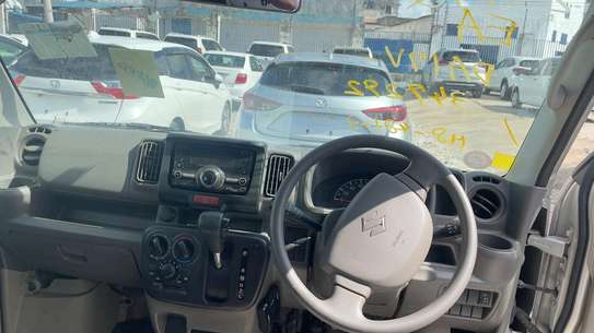 Suzuki every 2018model image 8