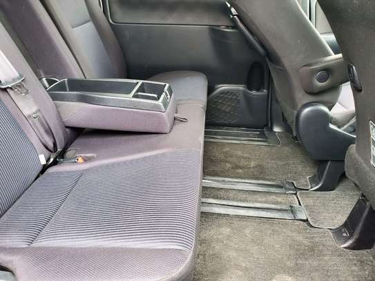 Toyota noah petrol engine image 3