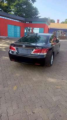 Toyota Crown Royal black color fully loaded 2019 model. image 8