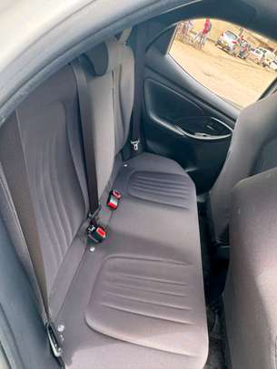 2020 TOYOTA YARIS 1000CC image 6