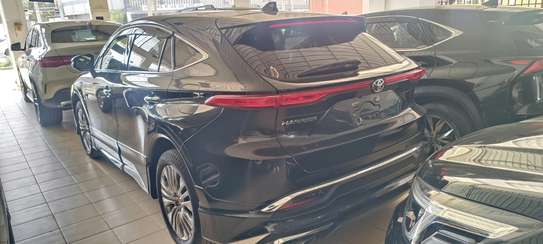 Toyota Harrier Premium sunroof 2020 image 10