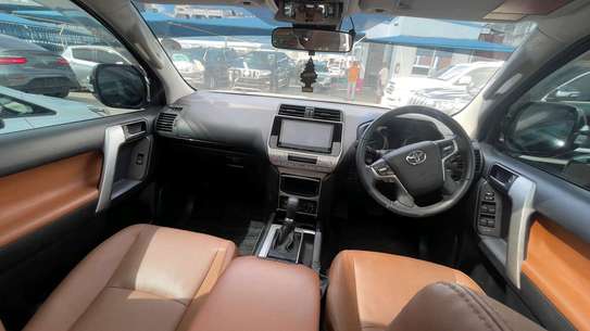 TOYOTA LANDCRUISER PRADO TX.L 2020MODEL SUNROOF image 8