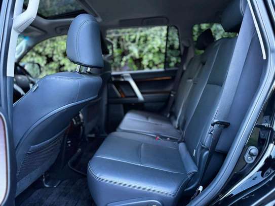 Toyota Land cruiser prado TX black  fully loaded 2018 image 3