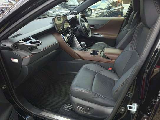 2020 Toyota harrier image 3
