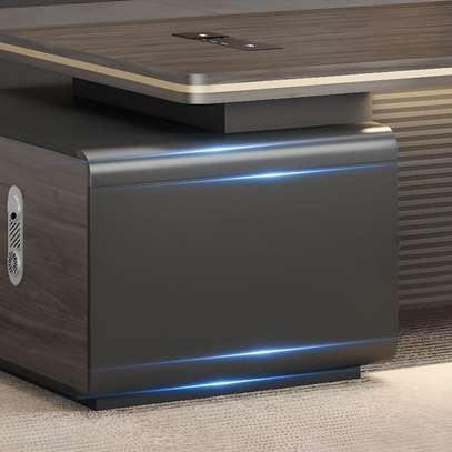 Executive Desk; Elegant Corporate Boss Desk(1.8 Metres) image 4