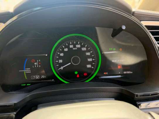 Honda zhuttle hybrid image 8