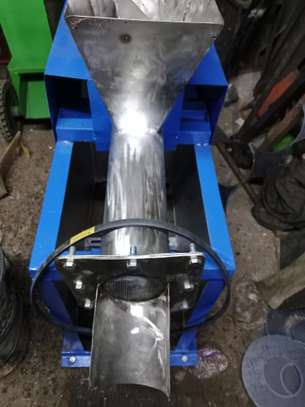 Peanut butter grinding machine image 4