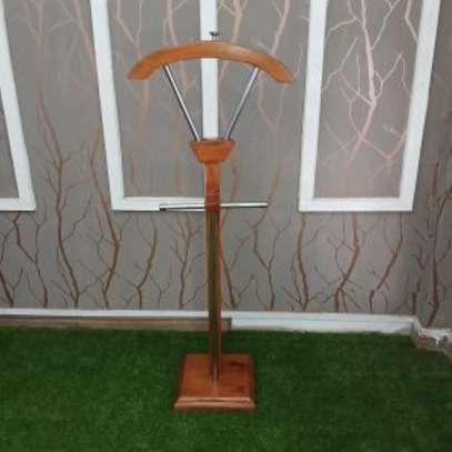 Coat Hanger : Mahogany-Finish Executive Coat Hanger image 5