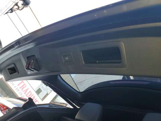 Mazda cx8 image 2