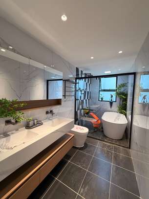 4 Bed Apartment with En Suite in Westlands Area image 3